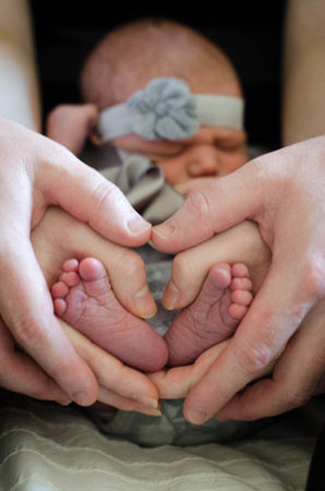 Newborn Photography, Linthicum Based, Wrapped in Clover Photography